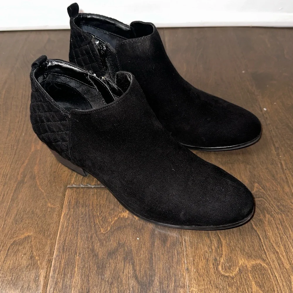 Style & Co Wessley Black Faux Suede Ankle Boot Low Stacked Heel Women’s Size 8